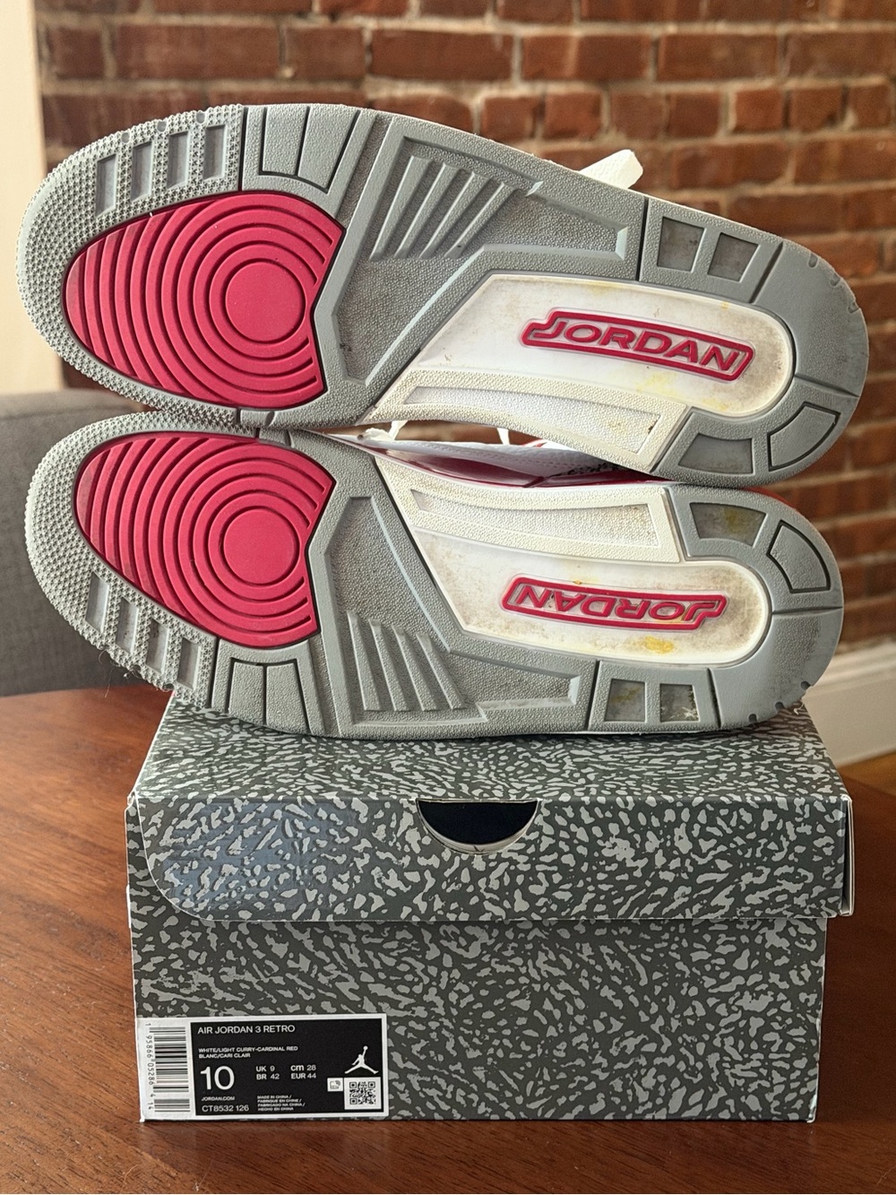 Air Jordan 3 Retro “Cardinal Red” - Picture 5 of 6